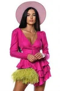 Cum sa te imbraci stilat si sexy pentru o iesire in club 81 Ruffle Color rochie cu 3 volane fuchsia maneci bufante si decolteu