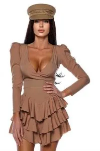 Cum sa te imbraci stilat si sexy pentru o iesire in club 82 ruffle nude