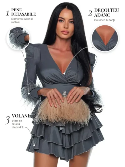 Rochie cu Pene la Maneci si Volane PRIVE Boutique – detalii: pene detașabile, decolteu adânc și volane